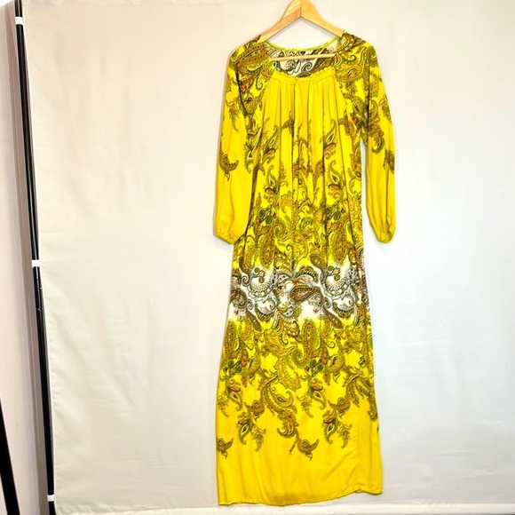 Womens Maxi Dress Size M Elegant Yellow Paisley Tropical Summer Vacation Casual